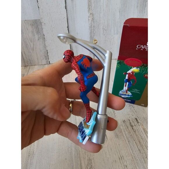 Carlton Spider-Man Spidey spotlight ornament 119 Xmas new - Picture 3 of 8